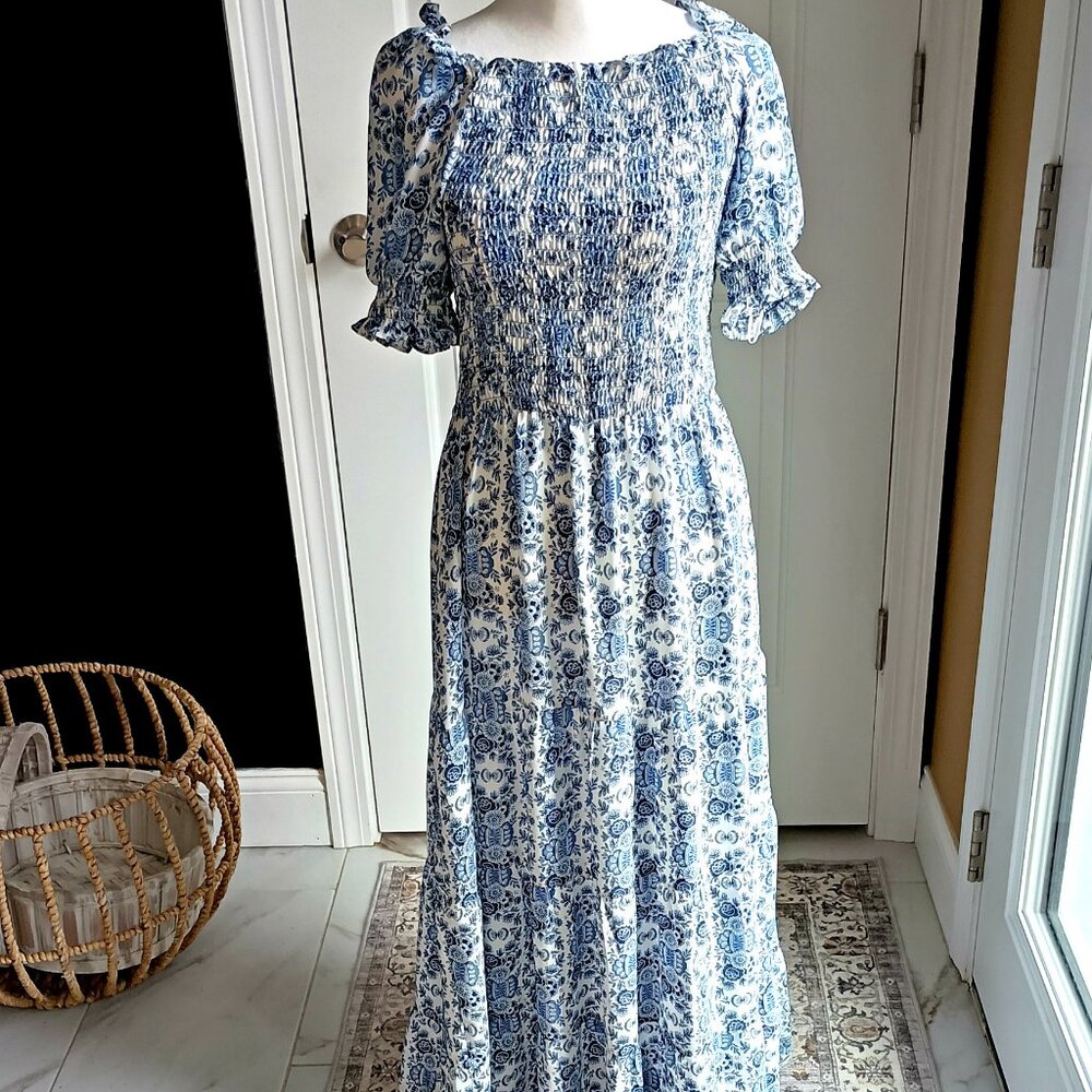 NWOT! BLUE & WHITE FLORAL Smocked MAXI DRESS